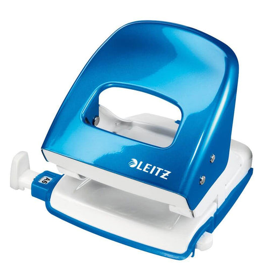 Perforator Leitz 5008, 30 Coli, Albastru Metalizat, din Metal si Plastic, Perforator 30 Coli, Perforator 30 Foi, Perforator Modern, Perforatoare Leitz, Perforatoare 5008 Leitz, Perforatoare 30 Coli, Perforatoare 30 Foi, Perforatoare Moderne